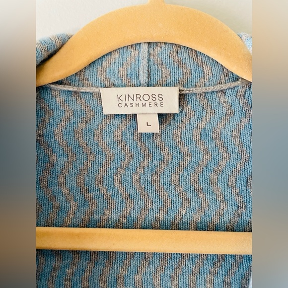 Kinross Cashmere - Picture 3 of 7